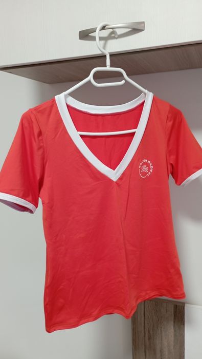 Komplet sportowy spodenki plus trzy bluzeczki