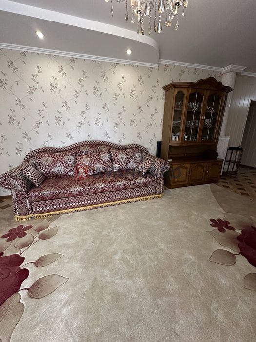 Продам 4 кім квартиру бульвар Центральний 23