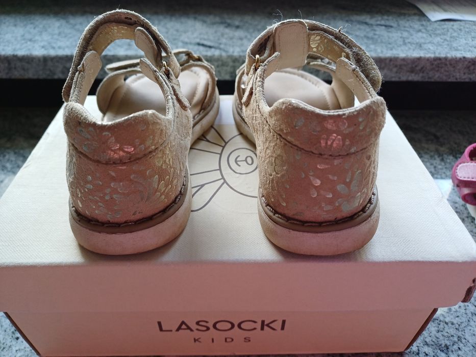 Sandałki Lasocki zlote j.nowe skóra 26r.