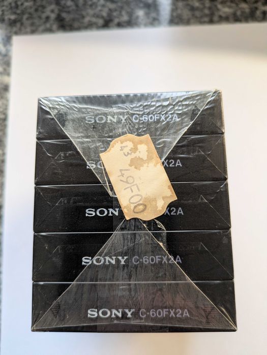 Sony FX II 60 + HF 60 – Lote de Cassetes Seladas Vintage (NOS)