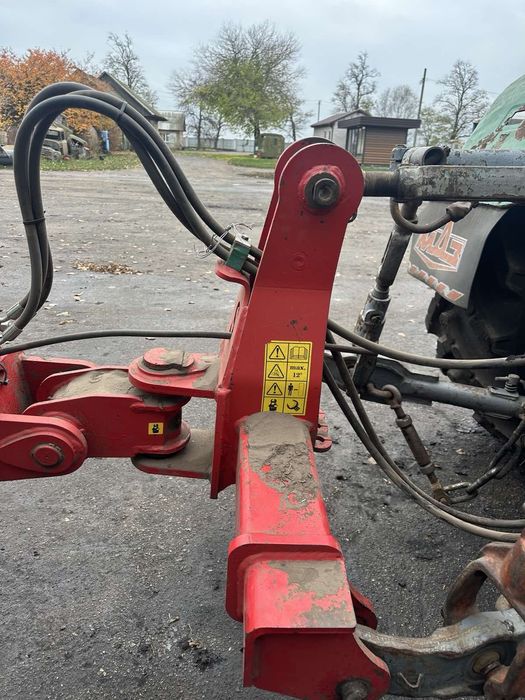 Sukov плуг оборотний