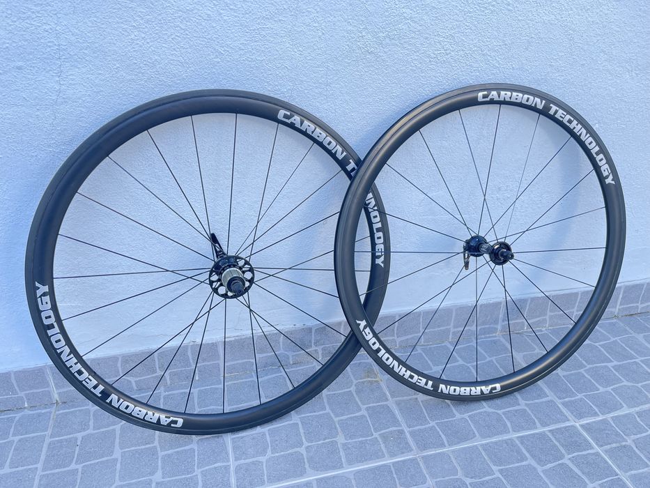 Rodas carbono 700c 38mm