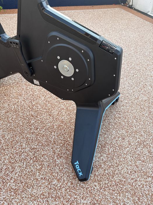 Bicicleta neobike tacx