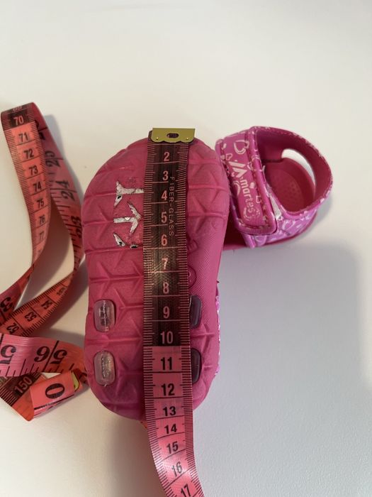 Взуття для дівчинки