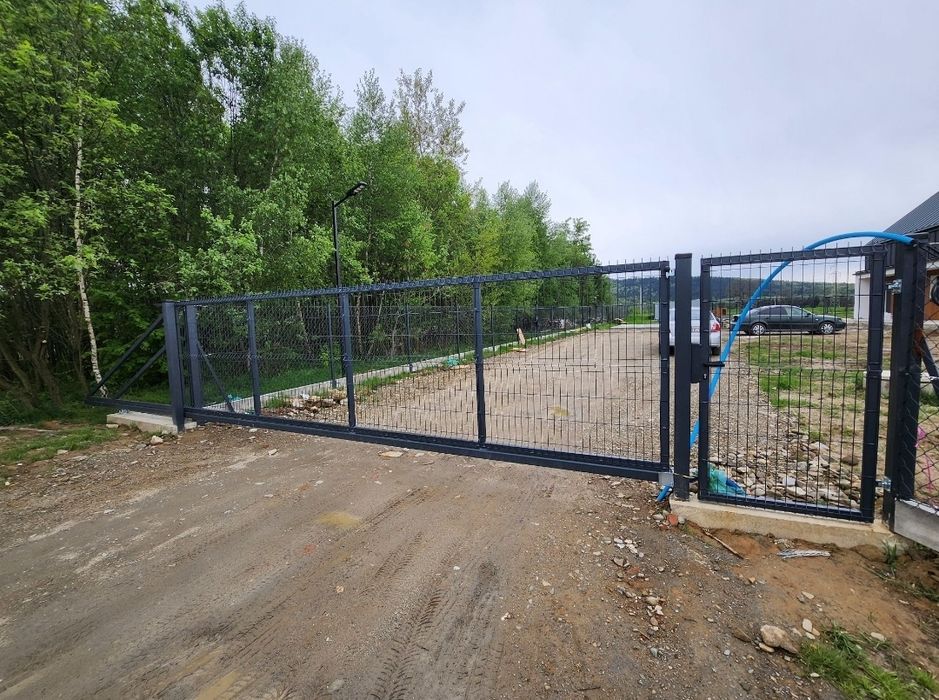 Brama przesuwna / konstrukcja bramy wjazdowej