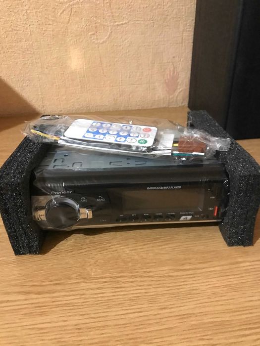 Продам автомагнитолу Pioneer