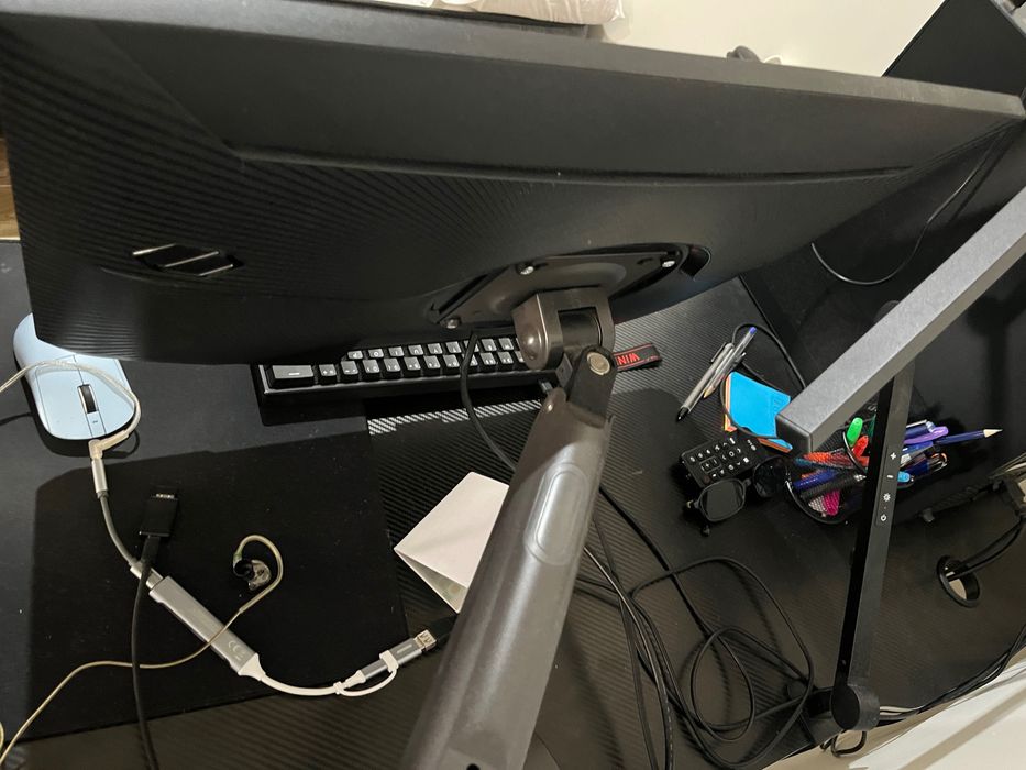 Monitor Samsung G40 27polegadas IPS 240hz
