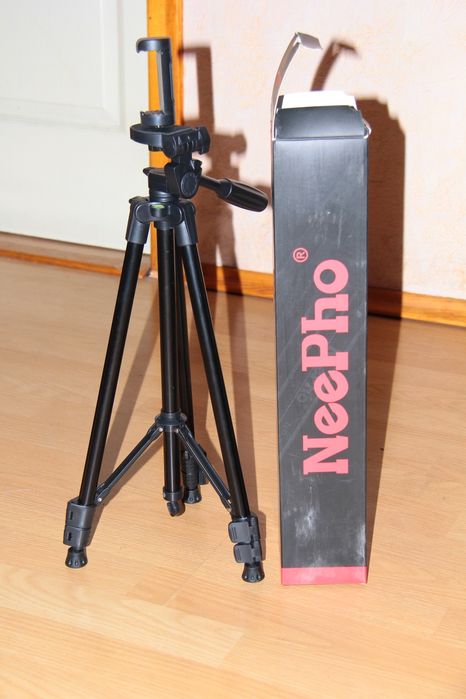 Canon 18-55 3.5 -5.6  , штатив