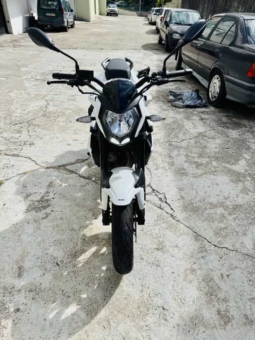 Benelli BN 125 em excelente estado