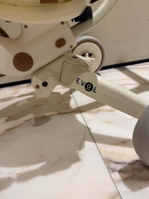 Triciclo de criança EVOL