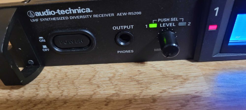 Audio-technica aew-r5200 uhf synthesized Made in Japan