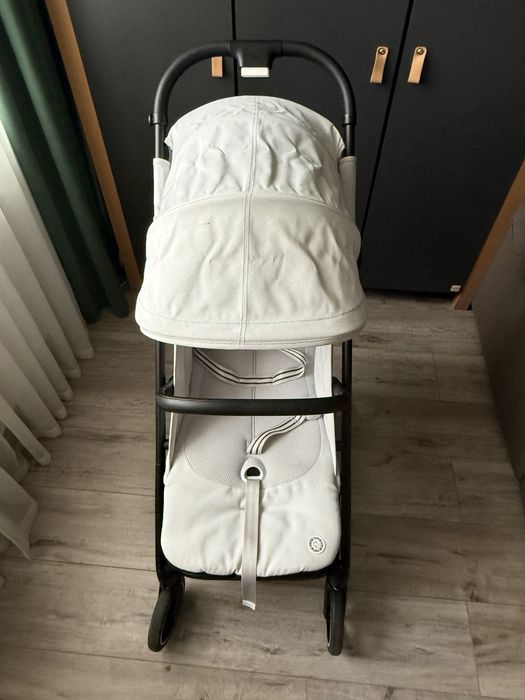 Прогулянкова коляска Cybex Beezy fog grey