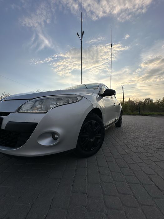 Renault megane 3 2010р. ТОРГ МІНІМАЛЬНИЙ