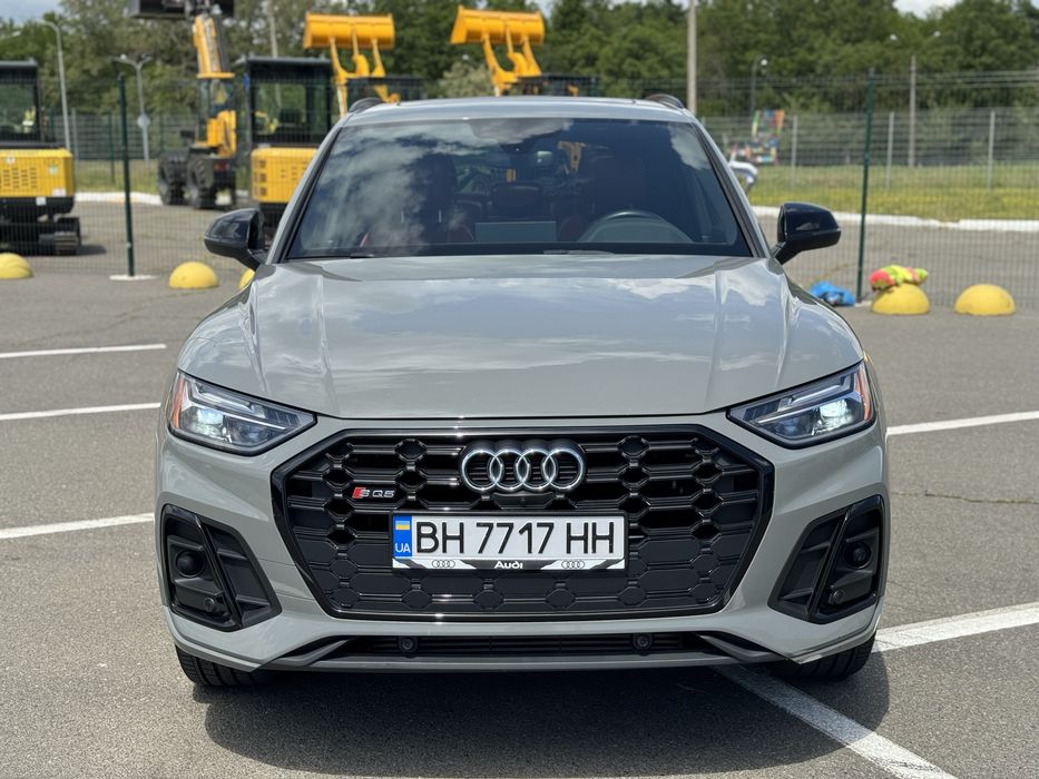 Продам Audi sq 5 2020 пробег 84 тыс км не бита не крашена 3.0 бензин