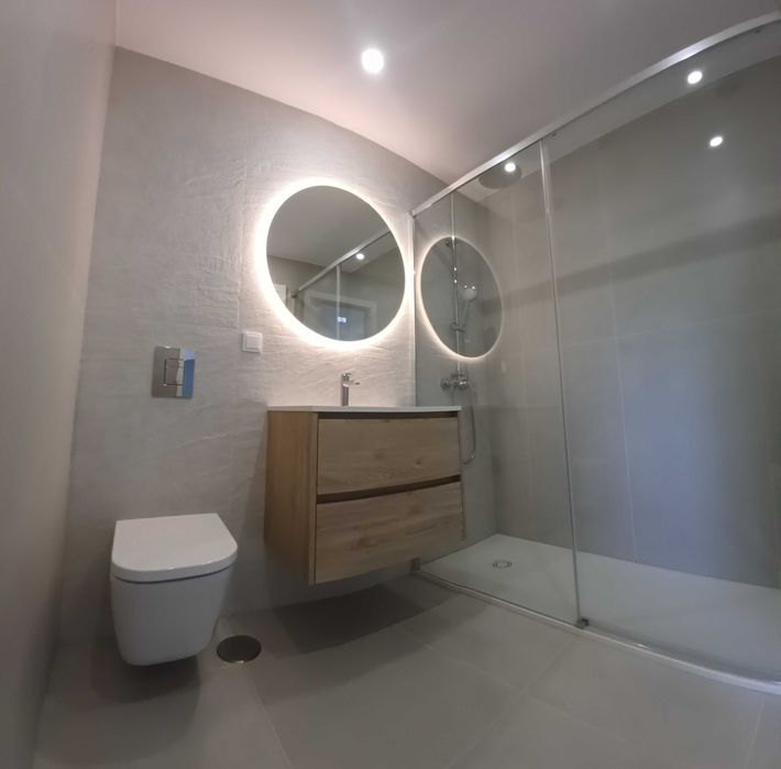 T2 NOVO EM CONDOMÍNIO PRIVADO | PISCINA + GINÁSIO | VARANDA 17 m² | GARAGEM BOX | Junto à estação CP e centro da cidade Pombal