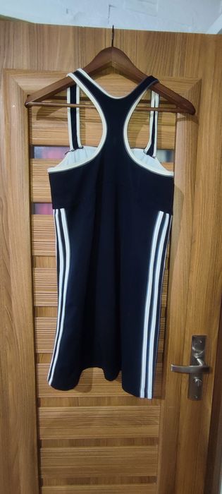 Oryginalna sukienka Adidas rozm M-L Wymiary na fotkach