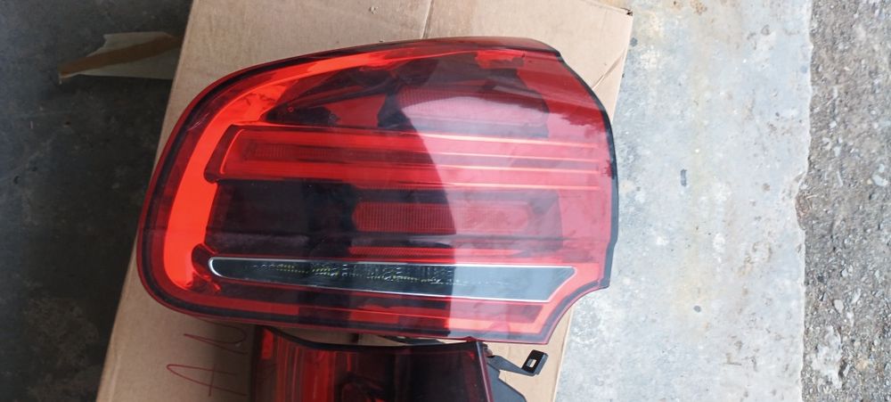 Lampy tył Porsche Cayenne 2015 komplet