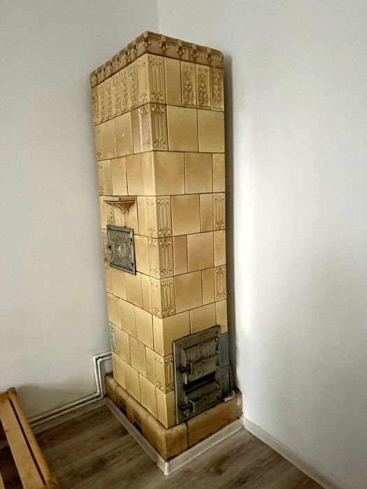 Piec kaflowy z gdańskiej kamienicy na ulicy Seredyńskiego