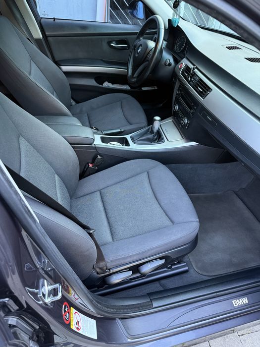 BMW 3 series e90 2008 рік