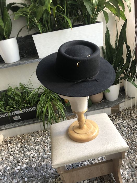 Капелюх  з натурального фетру в асортименті