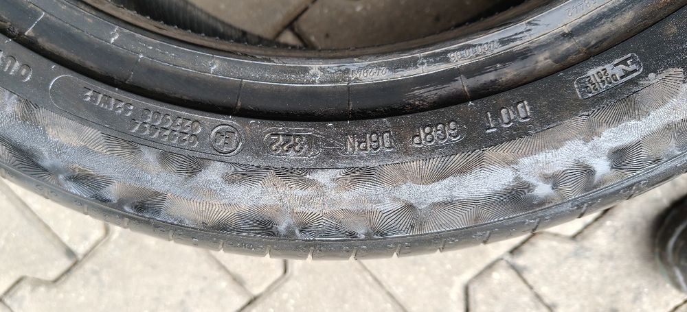 235/45/17 Continental