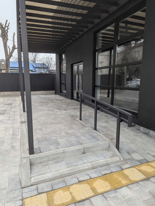 Комерційне приміщення на вул. Миколи Сціборського 33, площа 410 кв.м