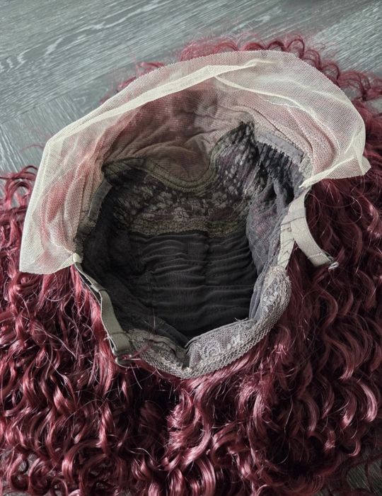 Nowa peruka wino burza loków lace front
