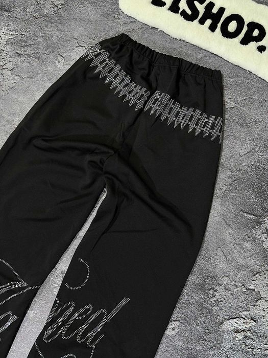 Широкі жіночі штани з стразами Named Collective також є костюм!