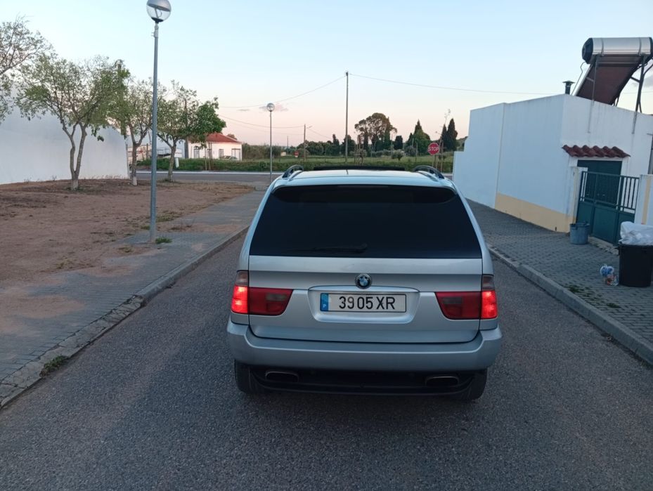 Vende-se BMW X5 3.0D E53 pack M nacional com 220mil quilómetros  ano 2004