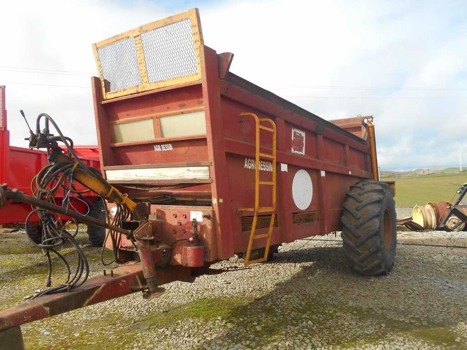 Reboque espalhador Siam de 15,3T