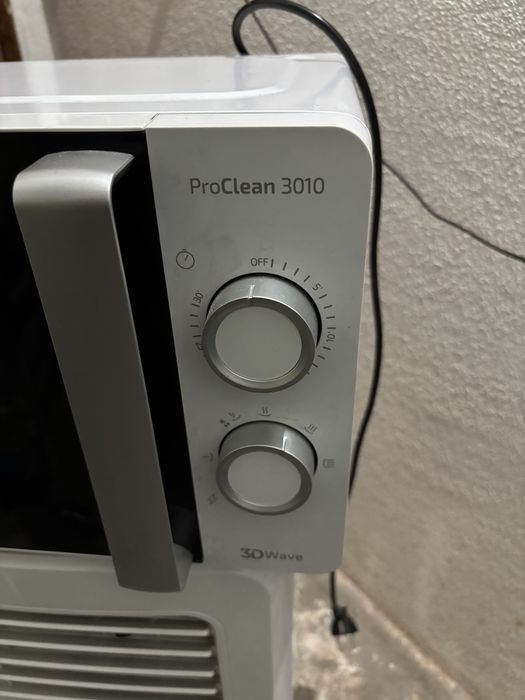 Microondas de 700W como novo