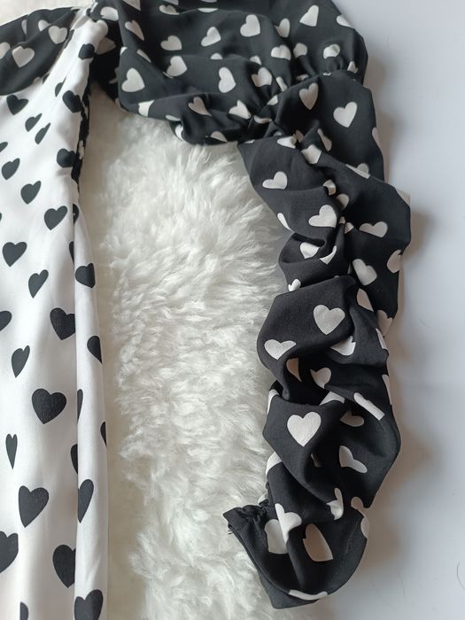 Katch Me sukienka M NOWA z metką serduszka bufiaste rękawy walentynki