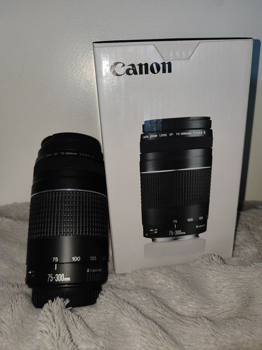 Canon EOS  2000D