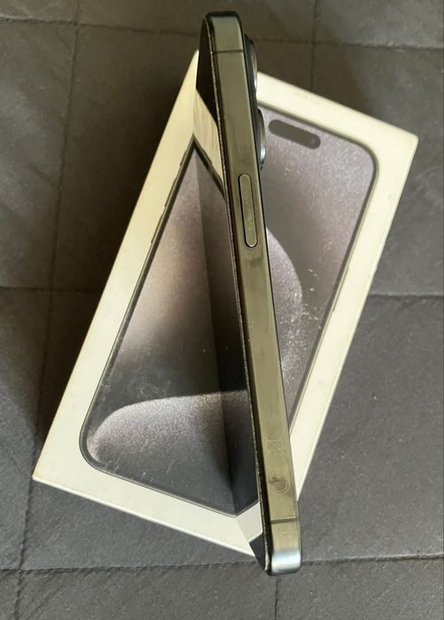 IPhone 15 Pro Como novo 128Gb