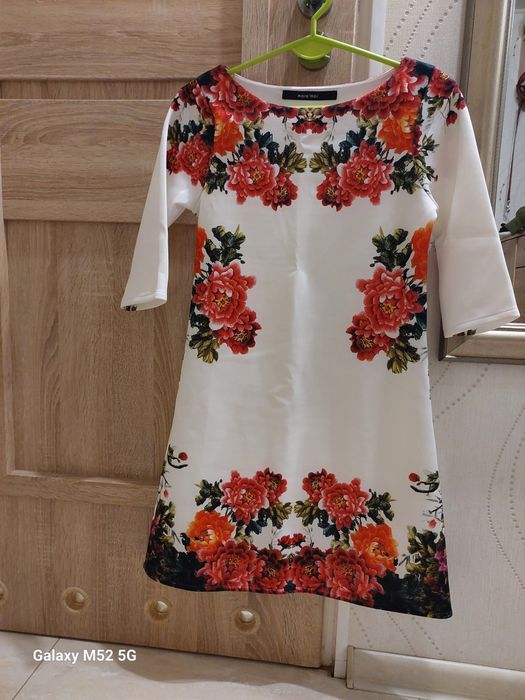 Sukienka XS nowa elegancka