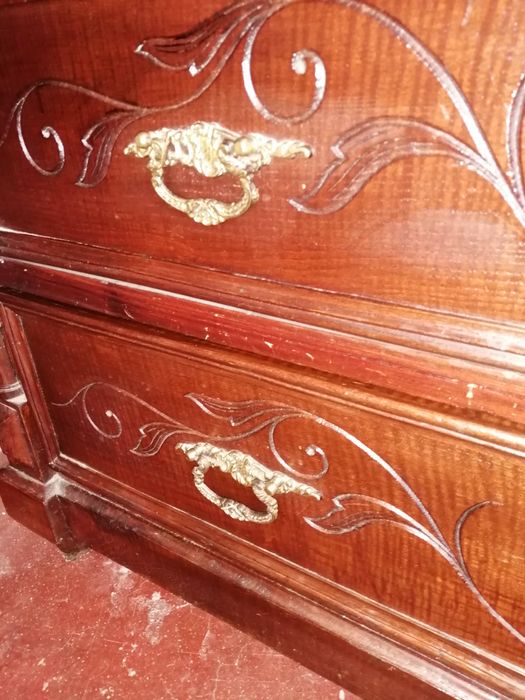 Cómoda em carvalho antiga