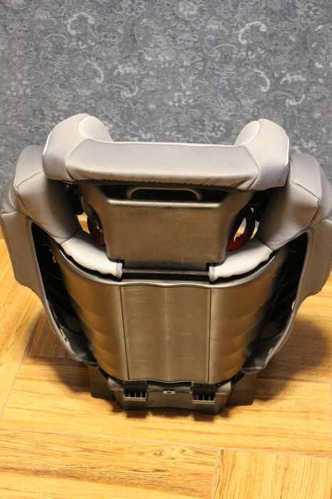 Автокресло Recaro Monza Nova 2 Seatfix (15-36кг) Рекаро