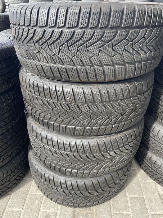 245/45/R19 Uniroyal WinterExpert