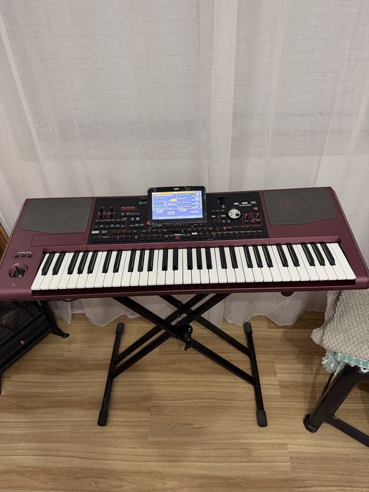 Teclado Korg PA1000