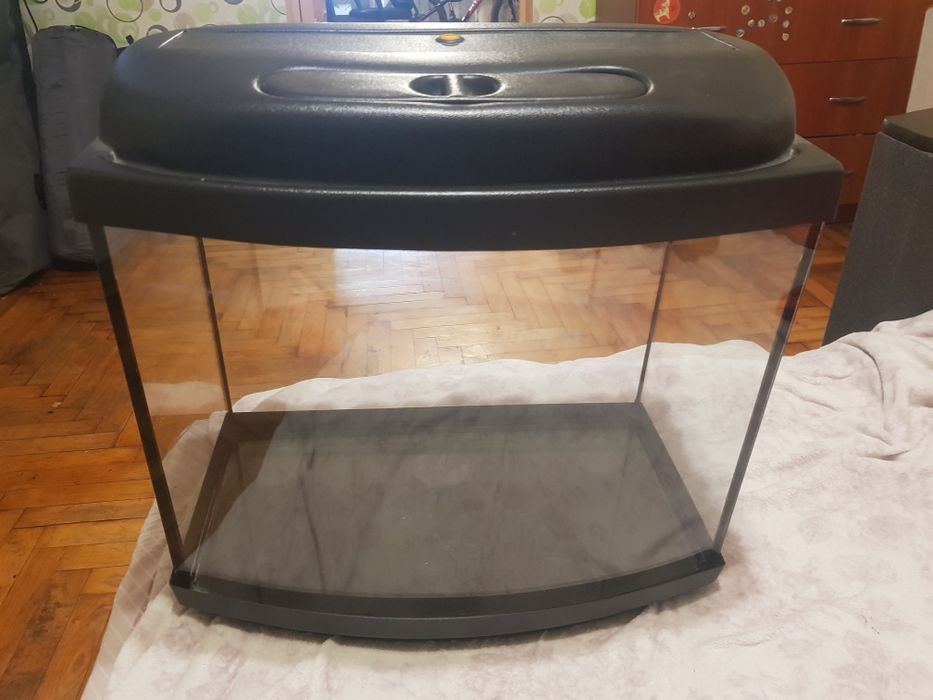 Продам аквариум 50л