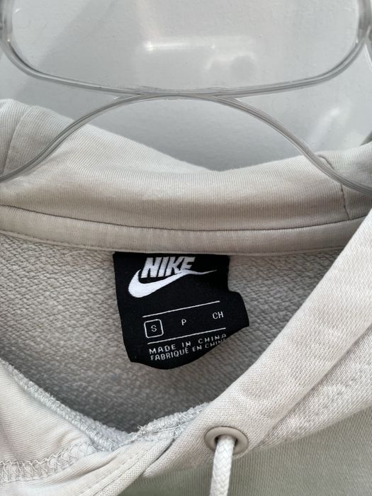 Kremowa bluza Nike Swoosh