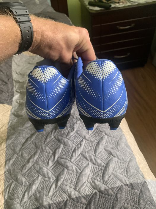 Бутси футбольні пума