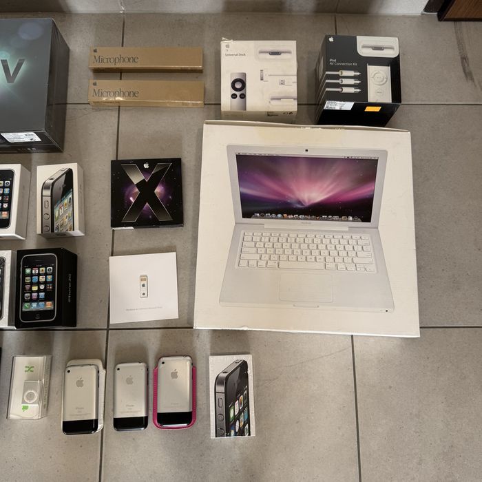 Kolekcja Przemdiotów Apple unikaty vintage iPhone 2g 4 3g iPad Mackboo