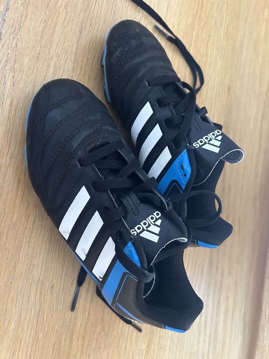 Korki adidas buty