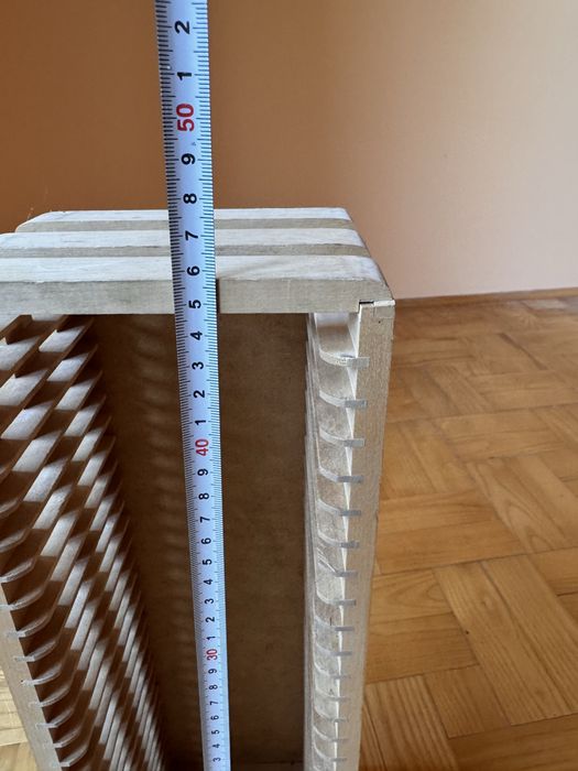 Stojak drewniany, ażurowy na płyty CD