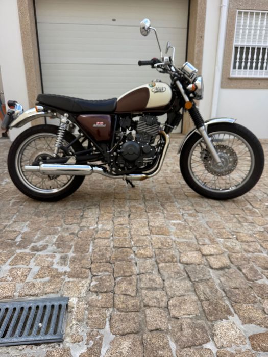 Moto mash five hundred como nova
