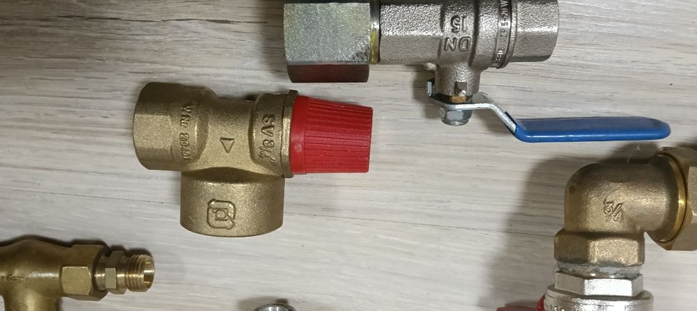 Kilka różnych części do ogrzewania