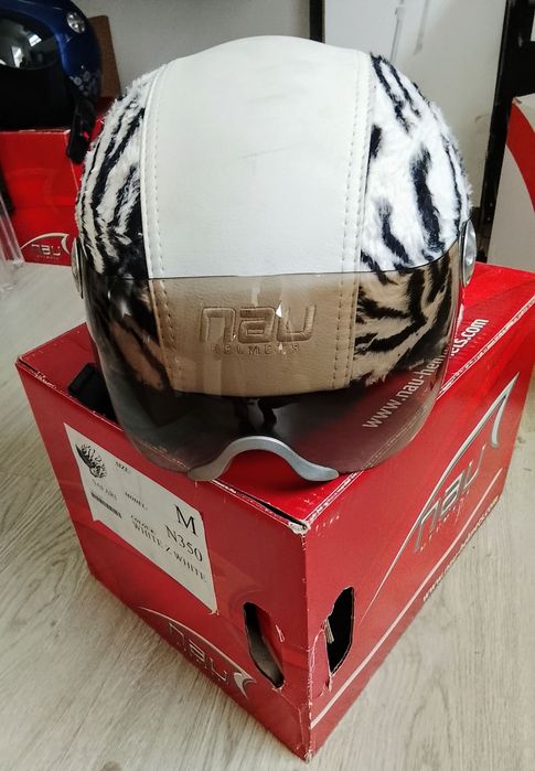 Capacete NAU Helmets Safari N350 (Tamanho M) – Como Novo