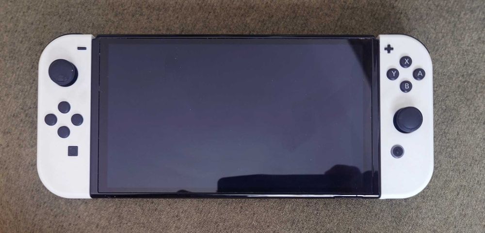konsola Nintendo Switch OLED