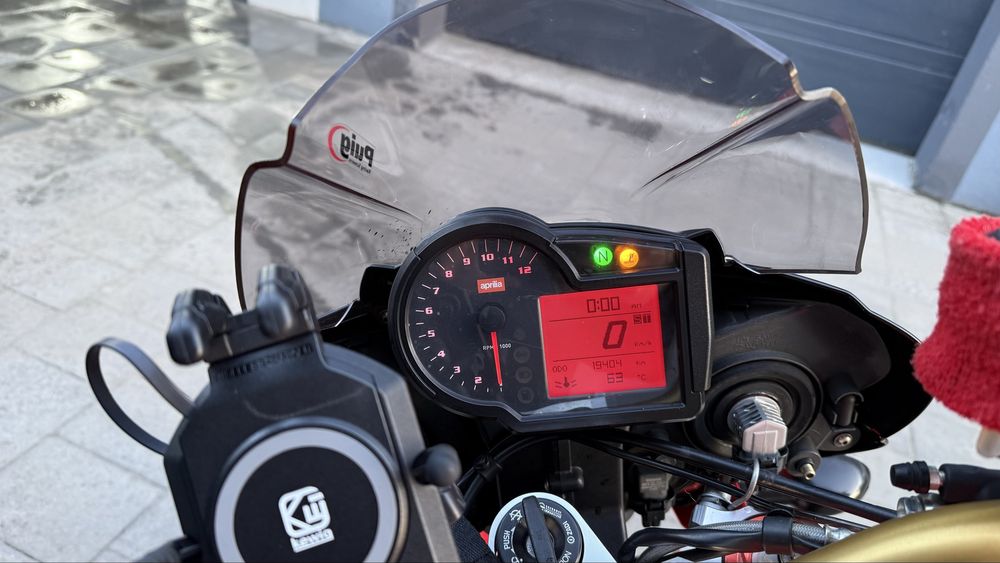 Aprilia Tuono 1000
